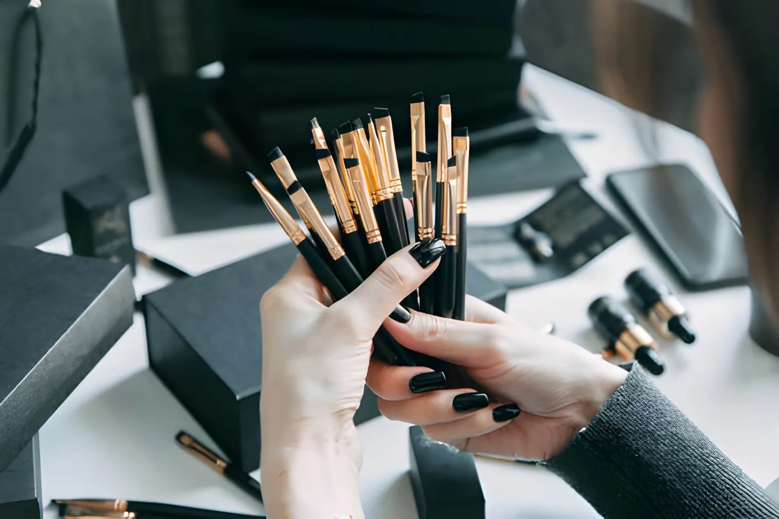 High-Quality Makeup Brushes for Beauty Enthusiasts and Artists